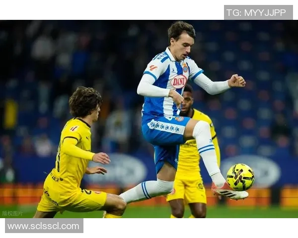 西甲赛场冷门频出里昂小胜尤文图斯引发热议分析