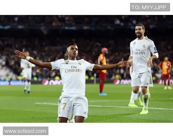 英超激战：那不勒斯逆转皇马6比2争议判罚引发全场热议