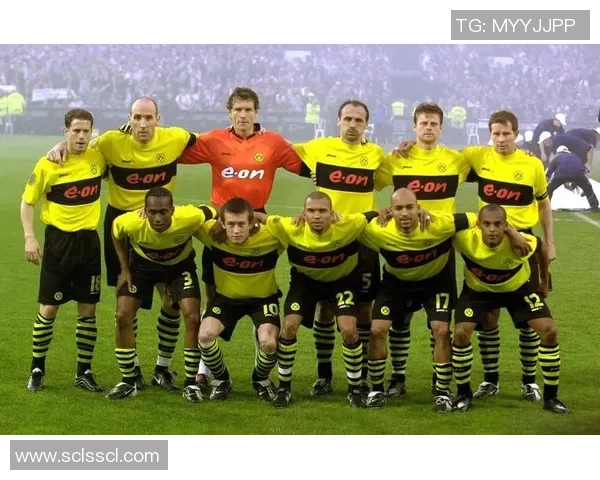 国王杯激战：多特蒙德与波尔图战成平局全场沸腾的瞬间解析