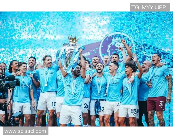 欧冠激战：那不勒斯点球大战险胜AC米兰引发争议与热议