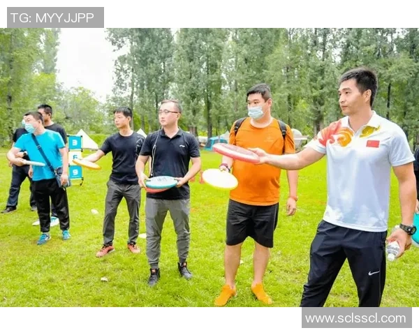 飞盘盛宴:深入广州飞盘队的团队协作与默契之道 飞盘盛宴:深入广州飞盘队的团队协作与默契之道