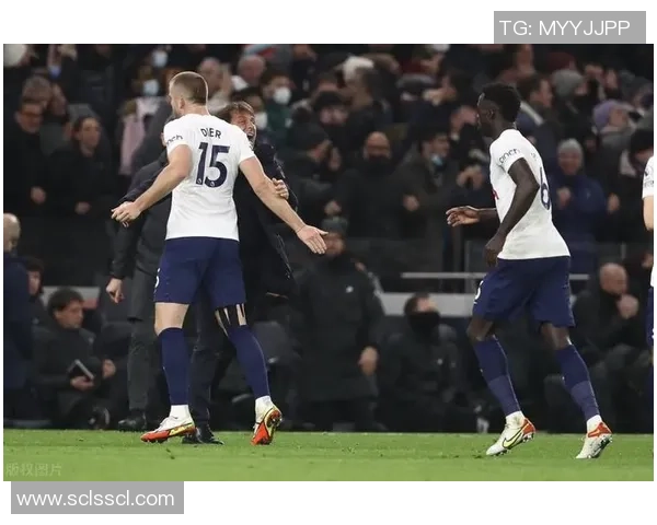 意甲激战巴黎圣日耳曼与莱比锡战成平局争议判罚引发全场热议