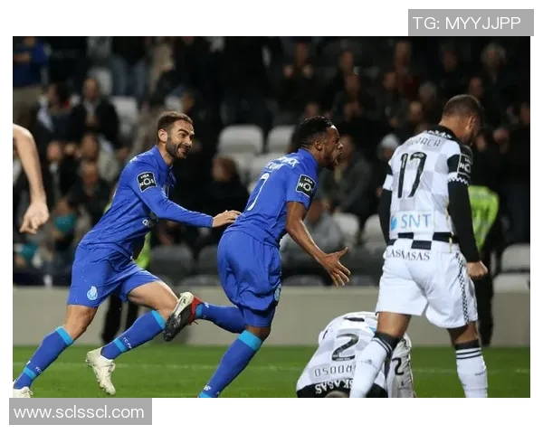 世界杯精彩对决本菲卡与波尔图战成平局赛后点评引发热议