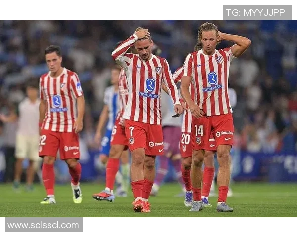 意甲激战:马竞狂胜曼联五球红牌争议引发全场热议与激情 意甲激战:马竞狂胜曼联五球红牌争议引发全场热议与激情