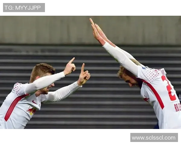 欧联杯波尔图大胜多特蒙德神奇扑救引发全场狂欢 欧联杯波尔图大胜多特蒙德神奇扑救引发全场狂欢