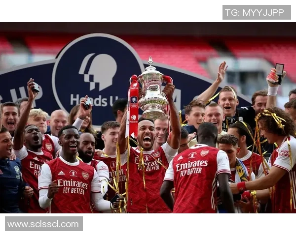 英超激战莱比锡惊险逆转曼城乌龙球引发全场狂欢与转会传闻